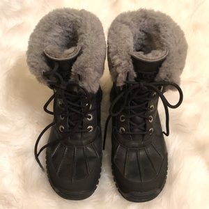 UGG Adirondack Snow Boots in Black (Size 5)